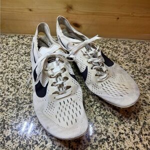 Nike Racing Unisex Size 11  White and Black Running Shoes